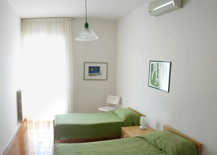 White Flowers Quadrupla Con Garage Privato In Centro Gasthof Polignano a Mare