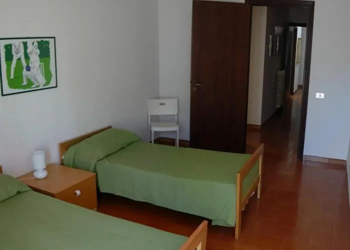 White Flowers Quadrupla Con Garage Privato In Centro Pensionat