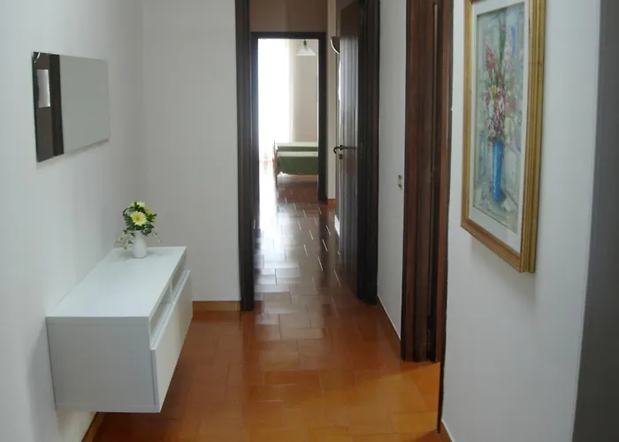 White Flowers Quadrupla Con Garage Privato In Centro Polignano a Mare